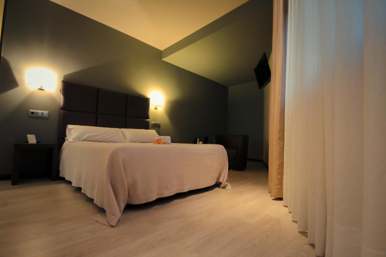 Hotel Torre De Nunez 4*